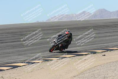 media/Oct-13-2025-Moto Forza (Mon) [[a66d839500]]/3-B Group/Session 2 (Bowl)/